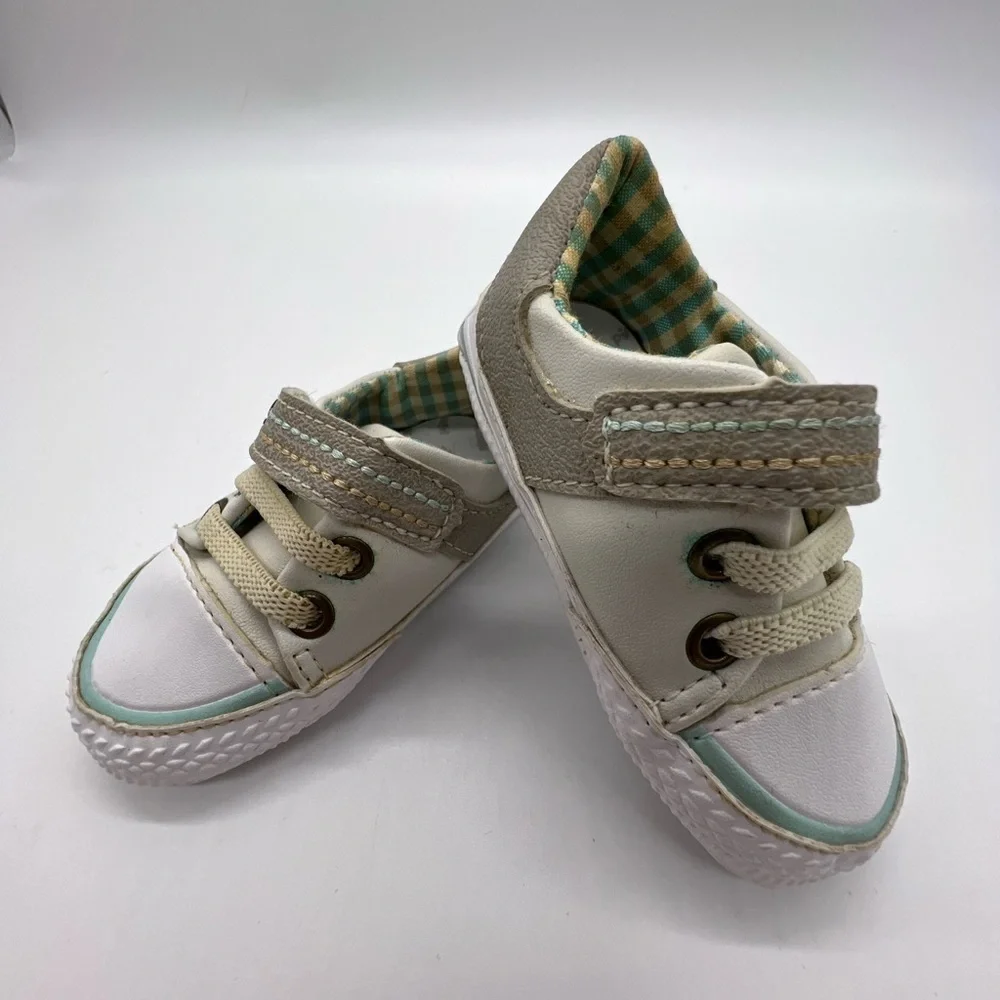 PIMPOLHO BABY BOY WHITE AND TAN CRIB SHOES SIZE 1.5